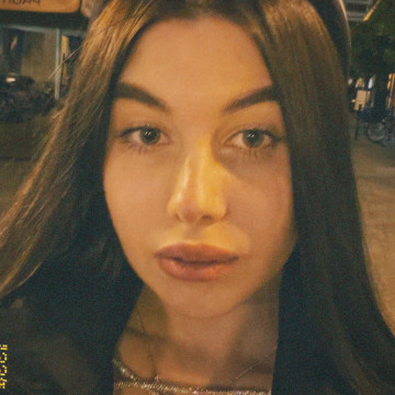 Valérie, 20, Budapest, Hungary